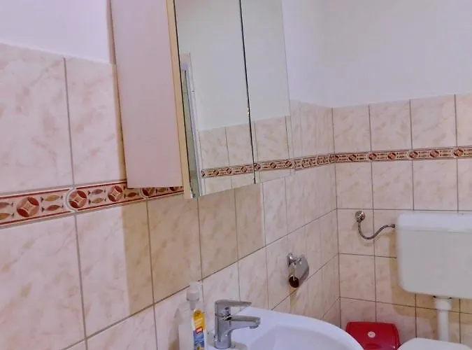 Csetaj Vendeghaz Hajos